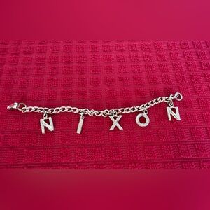 VINTAGE "NIXON" POLITICAL CAMPAIGN CHARM BRACELET Gold Toned
